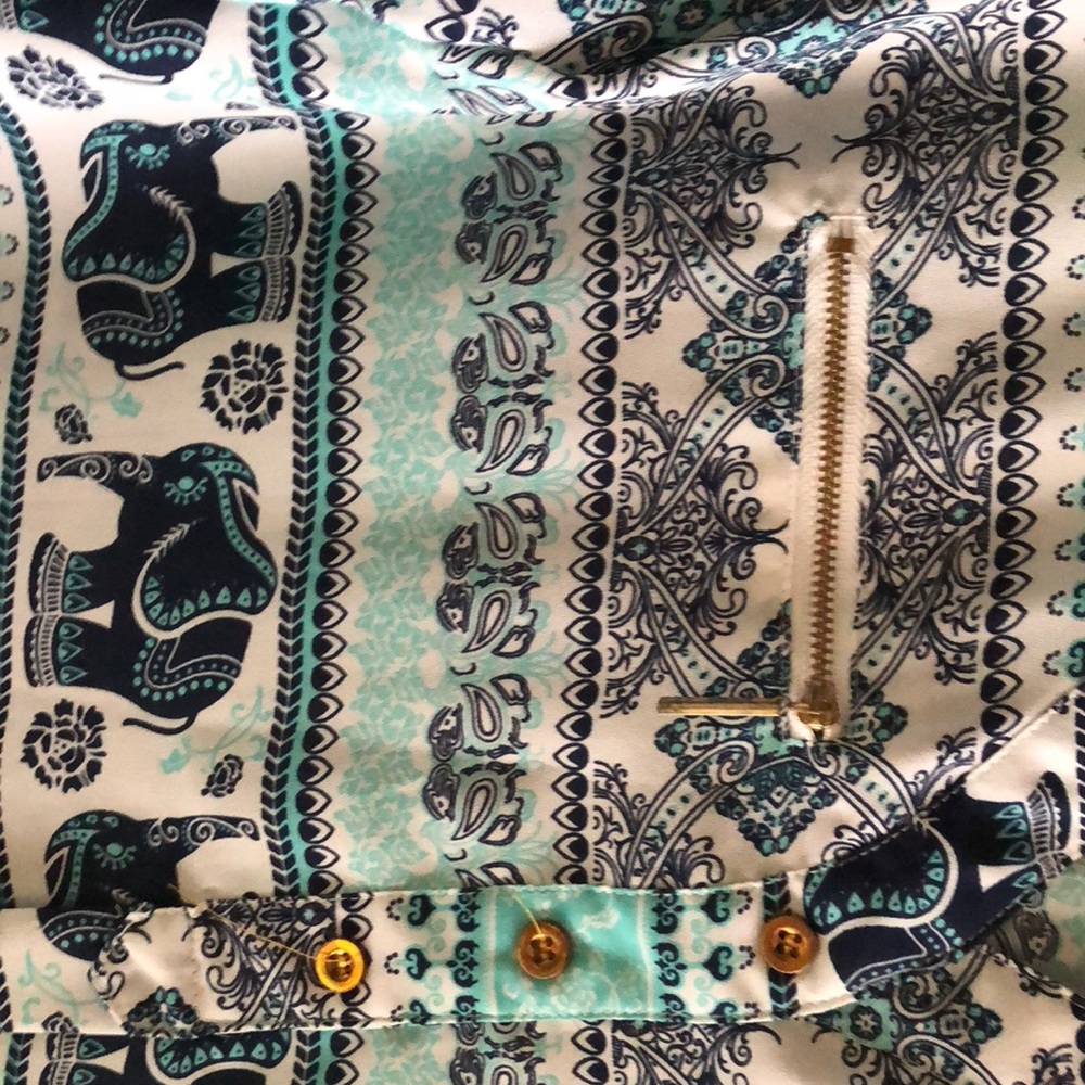Beautiful tunic - Picture 2 of 3